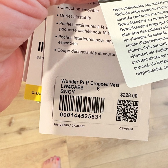 Woman’s Lululemon Athletica Yellow Wunderpuff Cropped Vest - Picture 3 of 4